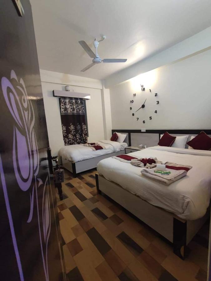 Hotel Kajiinn Pokhara Dış mekan fotoğraf