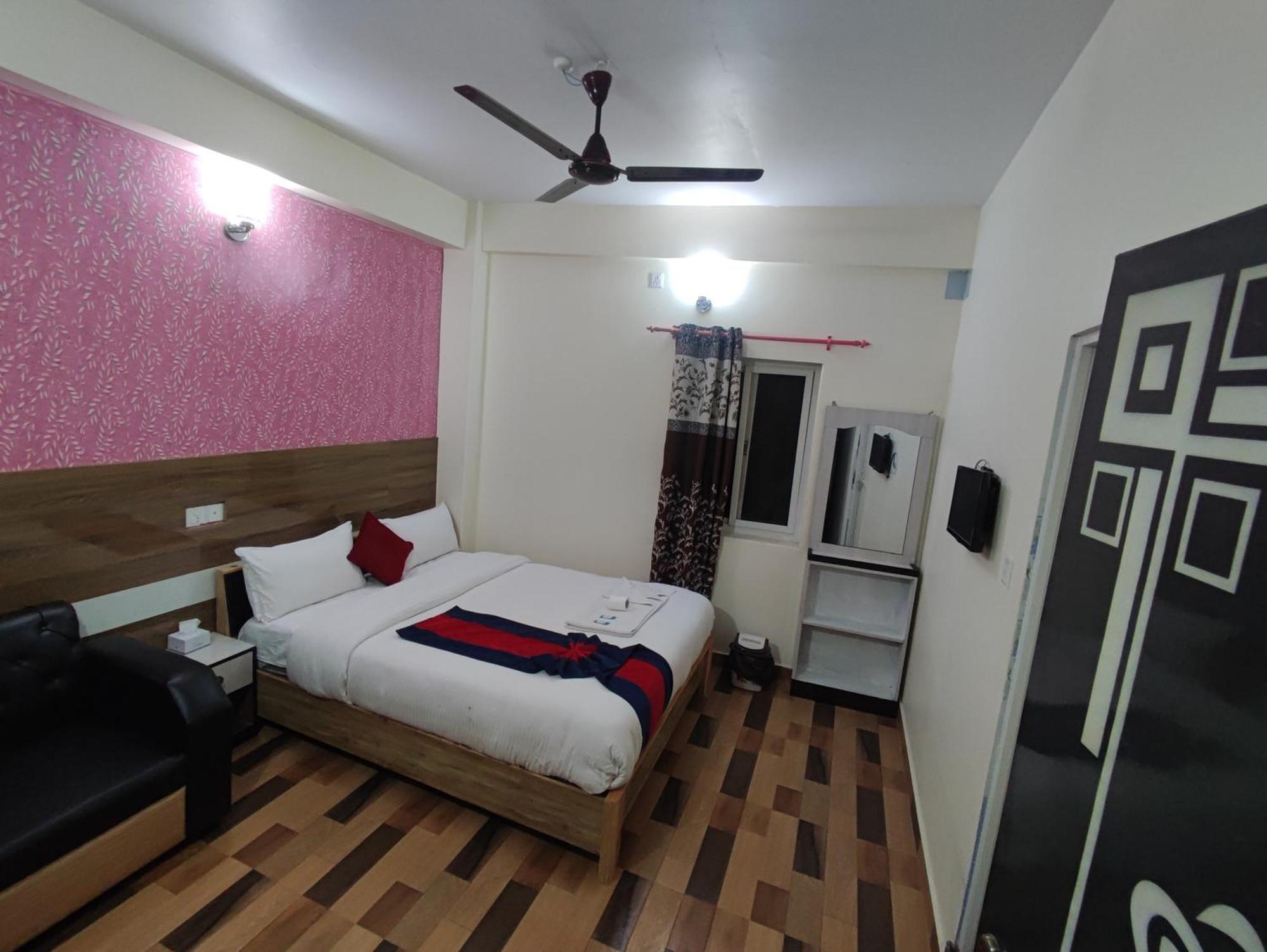 Hotel Kajiinn Pokhara Dış mekan fotoğraf
