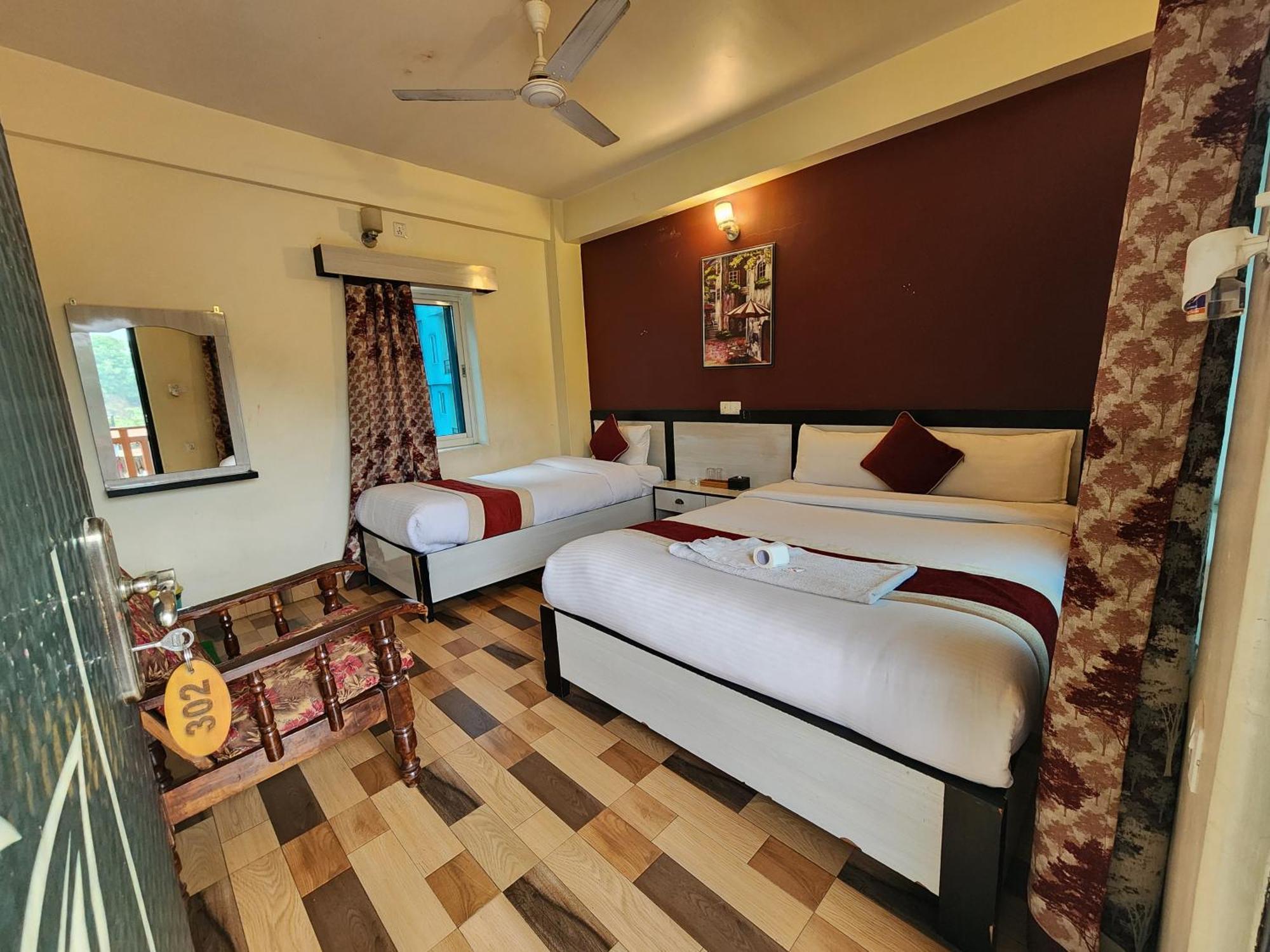 Hotel Kajiinn Pokhara Dış mekan fotoğraf