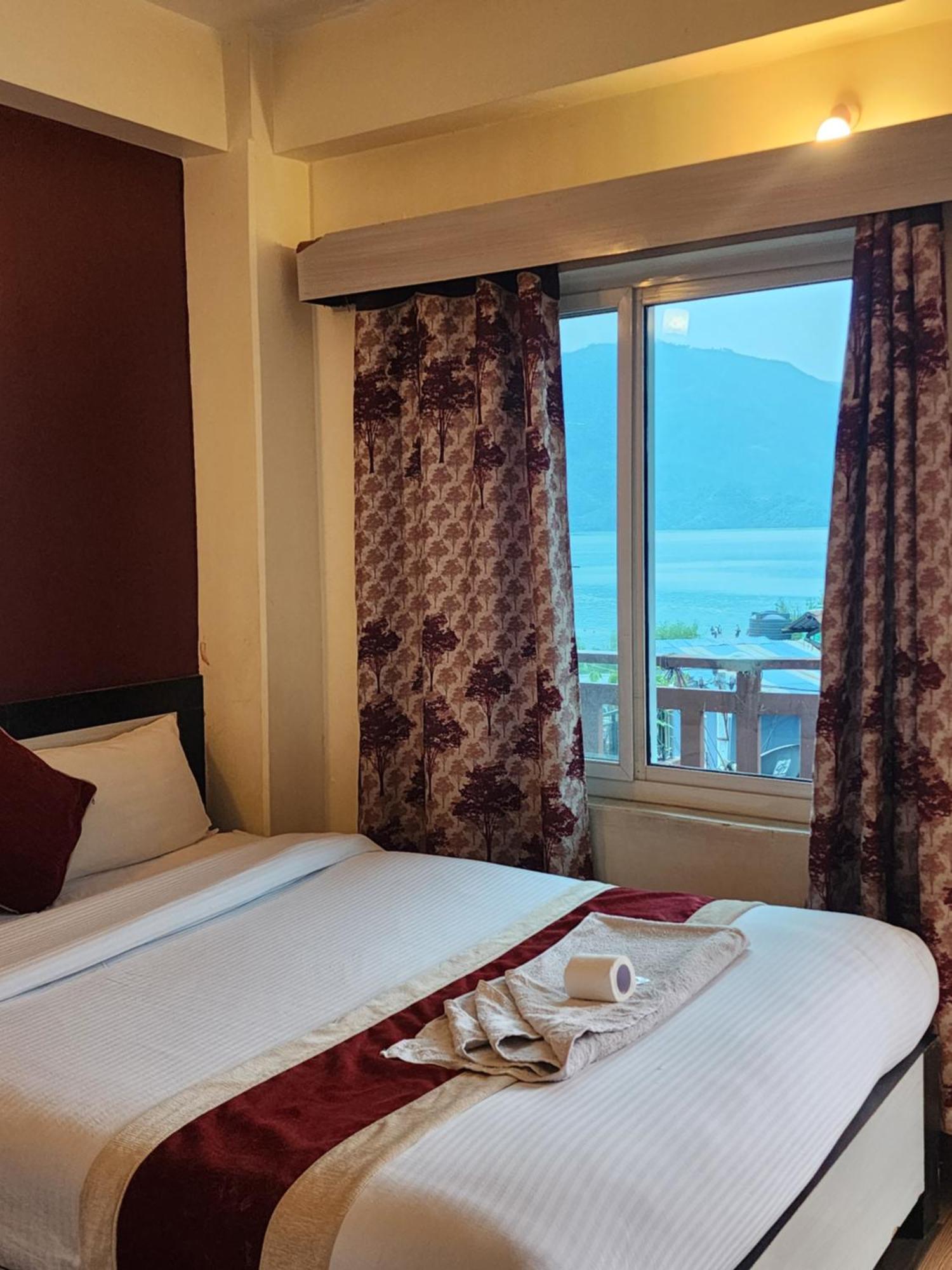 Hotel Kajiinn Pokhara Dış mekan fotoğraf